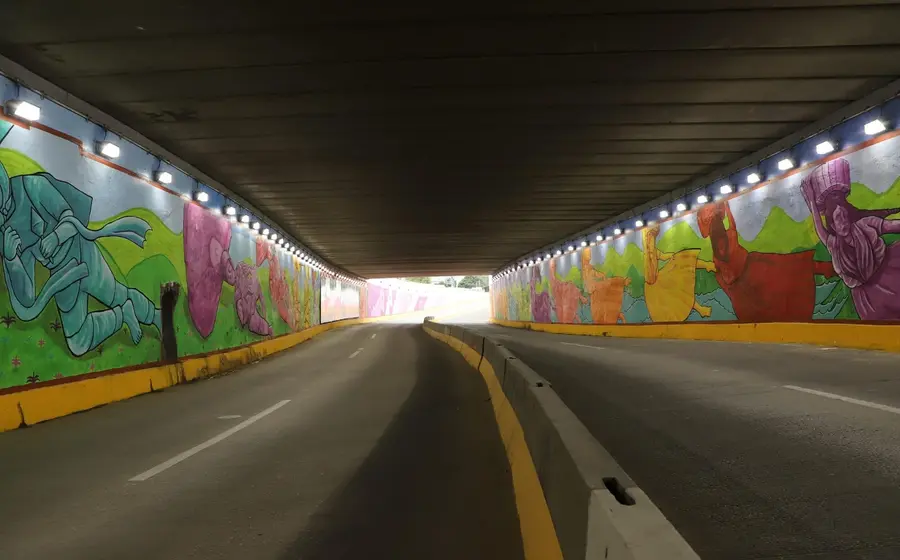 inauguran_mural_paso_desnivel_cinco_señores
