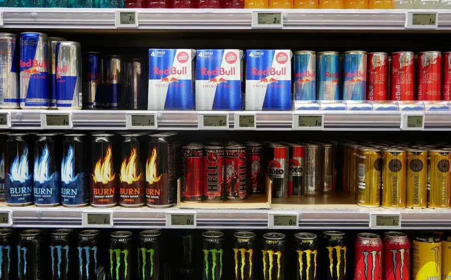 zarla-logos-para-bebidas-energizantes-4589x3446-20230321