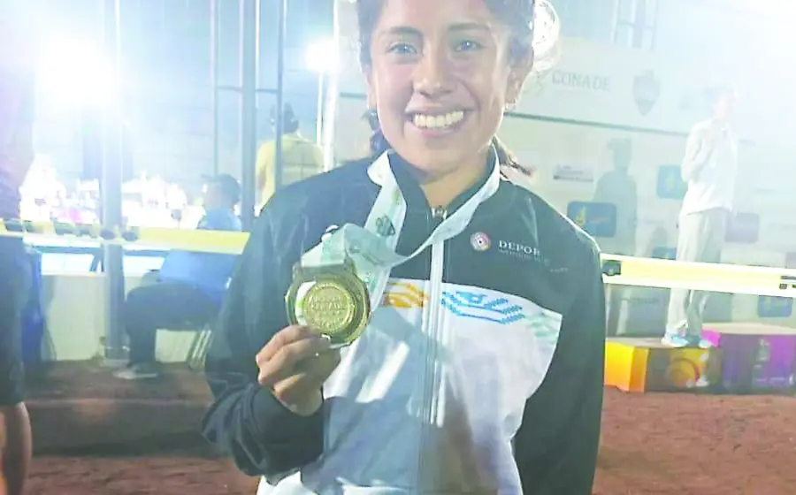 MARIEL SALAZAR ATLETISMO (1)