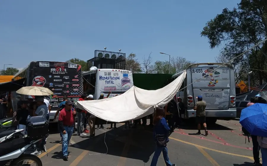 bloqueo-aeropuerto-oaxaca3