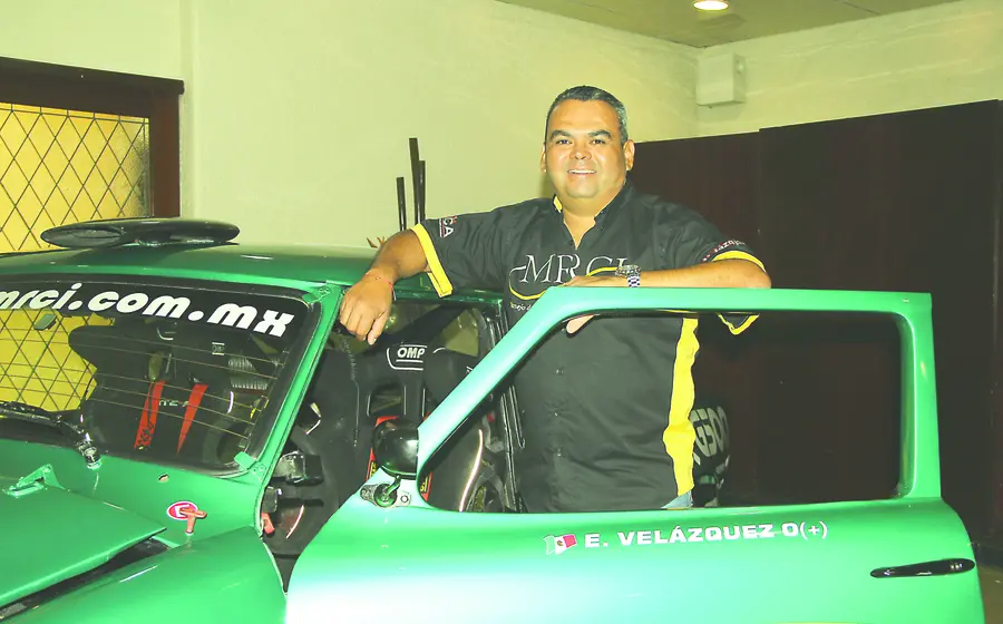 emilio-velasquez-oaxaqueño-carrera