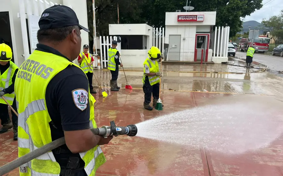 brigada_limpieza_hospital_niñez_oaxaqueña