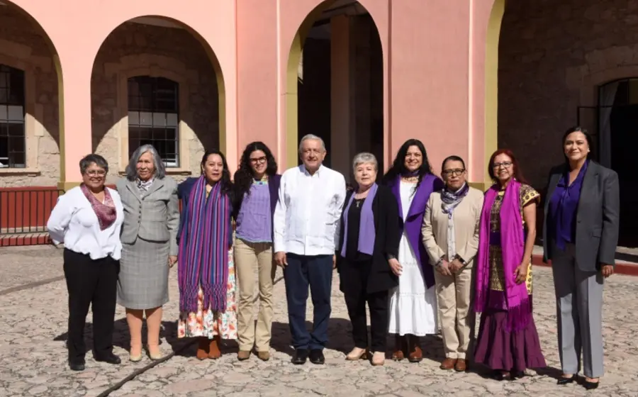amlo-mujeres-dia-internacional