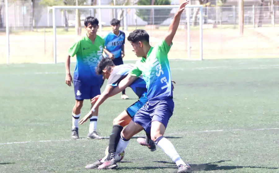 partido-futbol-tec-anahuac-universiada7027