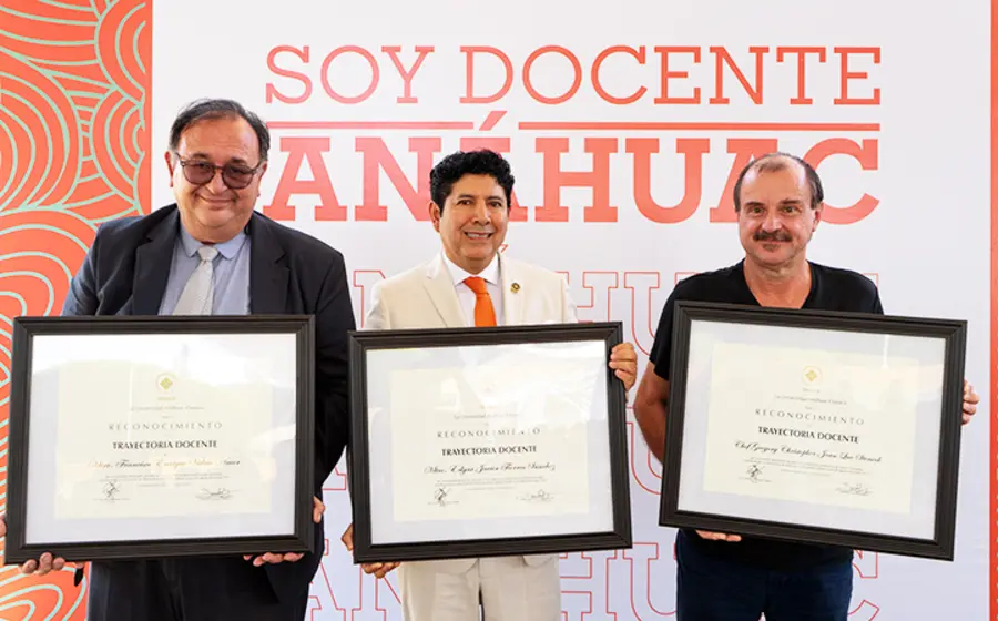 universidad_anahuac_reconoce_docentes