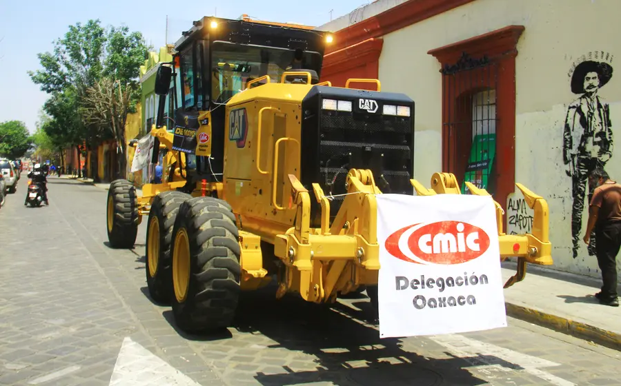 tractor