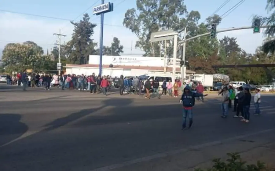 Su demanda central es lograr que del plantel destituyan a cinco docentes