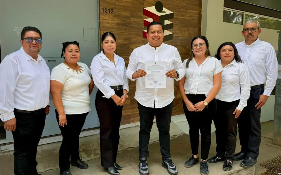 El IEEPCO entregó la constancia de mayoría a la autoridad electa en Nochixtlán.