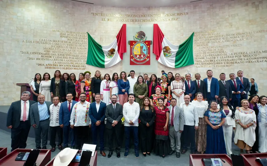 La 66 legislatura estará dominada por mujeres; de 42 curules 25 serán para mujeres y 17 para hombres.