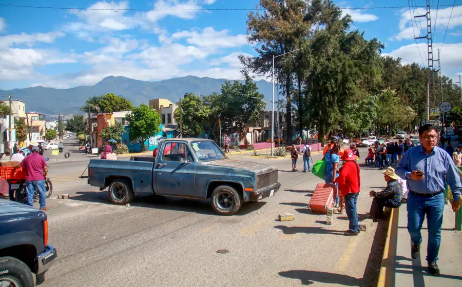 Para exigir solución, bloquearon la avenida Ferrocarril.