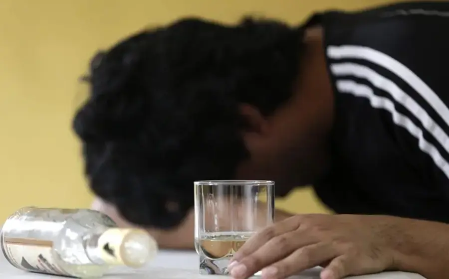 alcoholismo_incurable_progresivo_mortal
