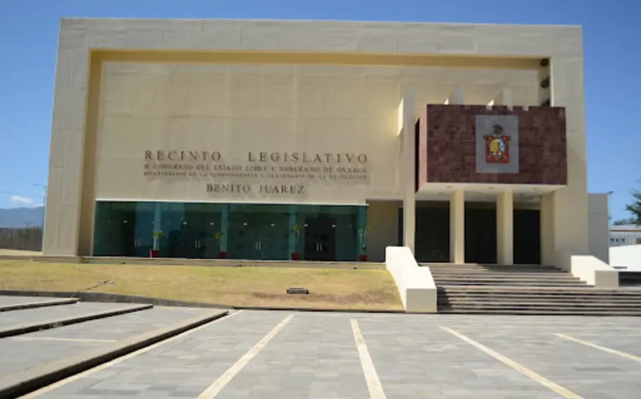 El Informe Anual en materia de combate a la corrupción fue entregado al Congreso Estatal.