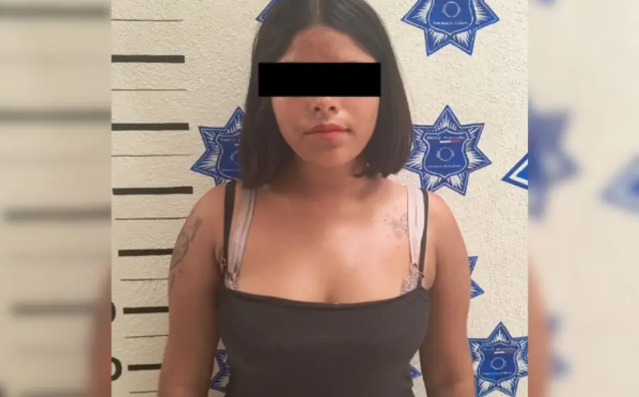 La joven, de 18 años de edad, fue acusada de robo.