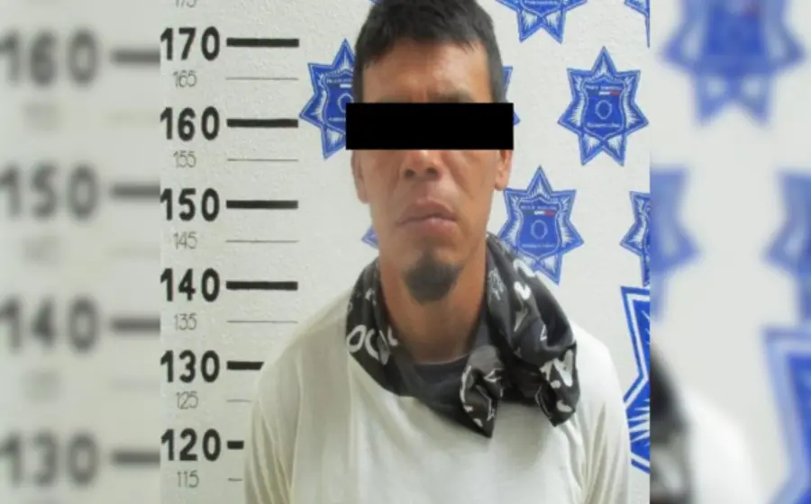 Diego Salvador fue detenido por policías municipales al alterar el orden, pero resultó con una orden de aprehensión por homicidio calificado.