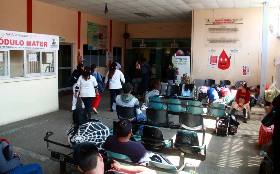 Pacientes y familiares resienten que el Hospital Dr. Aurelio Valdivieso no tenga medicamentos suficientes o sólo atienda urgencias.