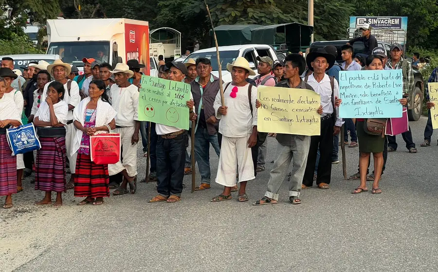 En la semana, pobladores bloquearon por más de 12 horas la carretera federal Costera 200 Pinotepa Nacional – Puerto Escondido.
