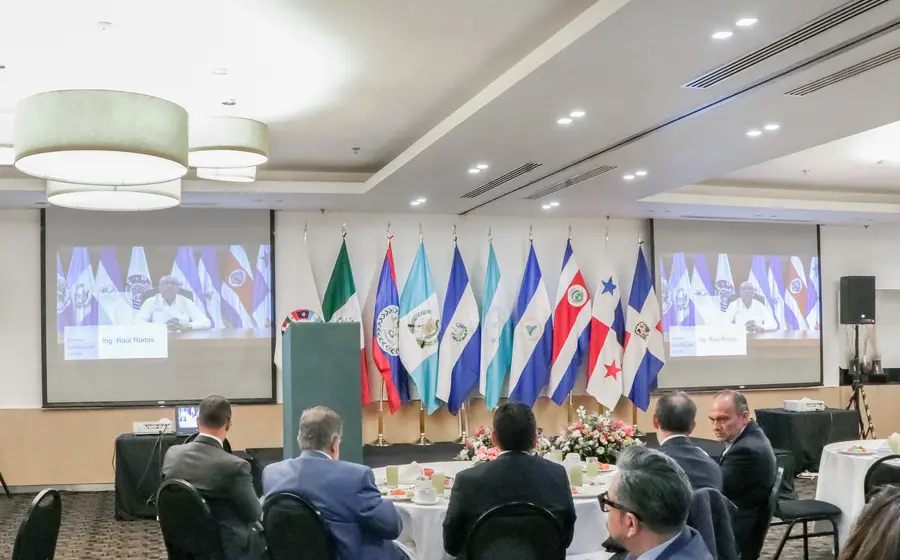 México colabora activamente en una estrategia regional con los Estados Unidos de América y los países de Centroamérica.