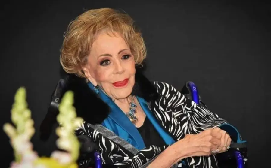 silvia-pinal2