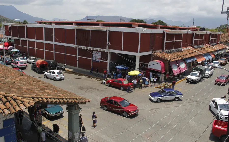 Son las grandes cadenas comerciales las que reportan ganancias con la iniciativa federal.