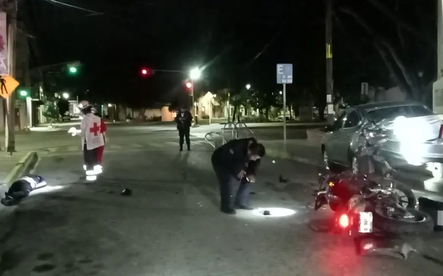 El aparatoso percance ocurrió casi frente al mercado La  Merced, en la calle Murguía.