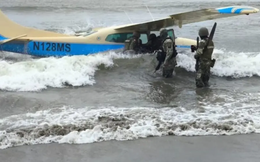 aseguran_avioneta_dr0ga_ixhutan_oaxaca