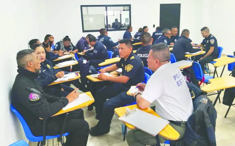 La certificación asegura que los procesos de formación y evaluación de los integrantes de las instituciones policiales se realicen con los más altos estándares.
