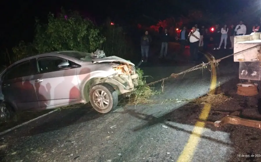 autos_chocan_frente_huajuapan
