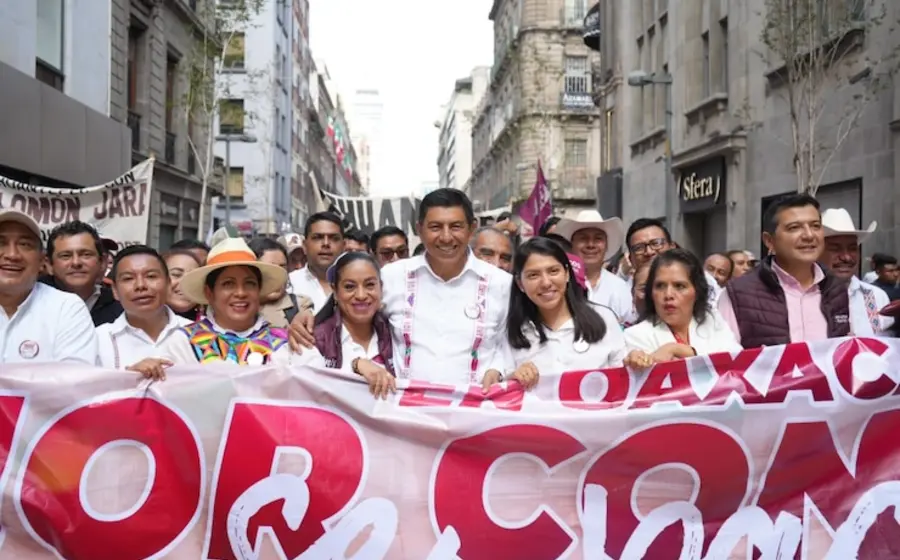 salomon_jara_asiste_informe_amlo