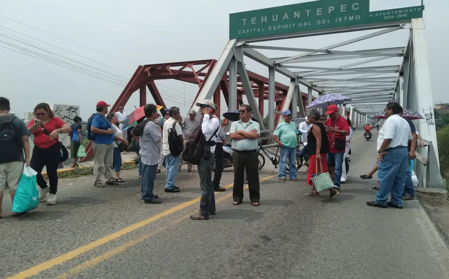 agua_bloqueo_tehuantepec