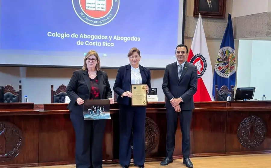 derechso_humanos_ganadora_premio