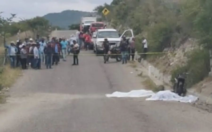 campesinos_moto_muertos