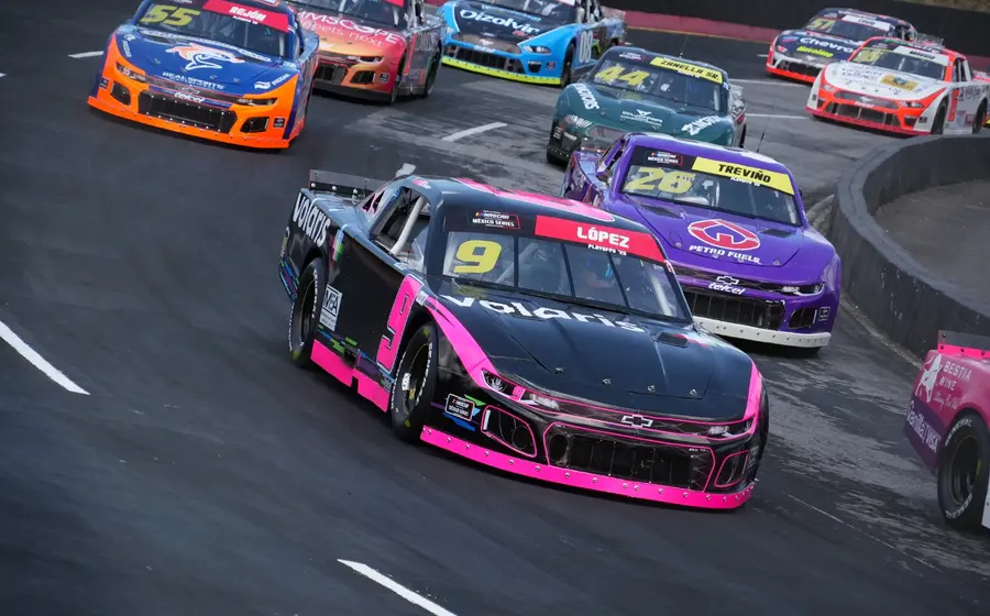 nascar_autos_competencia 