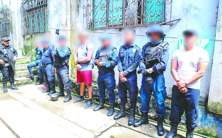 armas_policias_elemtos_detenidos