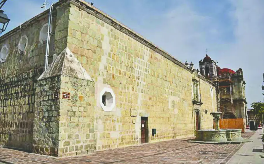 casa_cultura_oaxaca_moderna