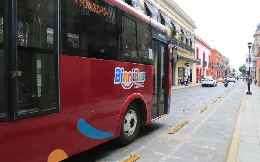 Un autobús de la empresa BinniBus, que extenderá su servicio gratuito en la ruta troncal Yuroo Viguera a Yuroo Xoxo.