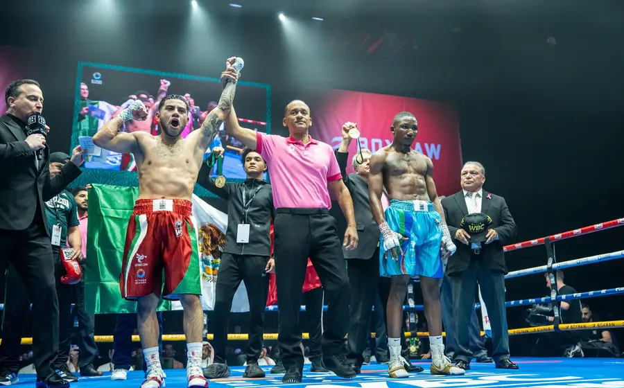 El boxeador Brandon Mejía se mantiene invicto en la categoría de peso pluma, haciendo historia con su récord profesional en el boxeo.