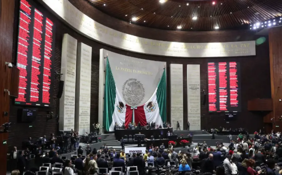 Pleno de la Cámara de Diputados durante la sesión para aprobar la Ley de Aguas Nacionales, que redefine las reglas de su uso.