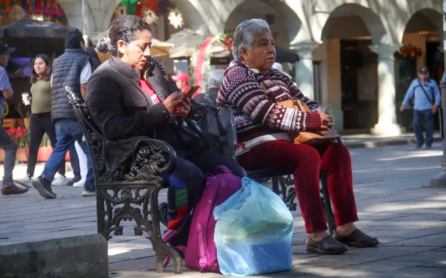 Un cielo nublado sobre Oaxaca, indicativo del canal de baja presión que provocará lluvias y un descenso de la temperatura durante el fin de semana.