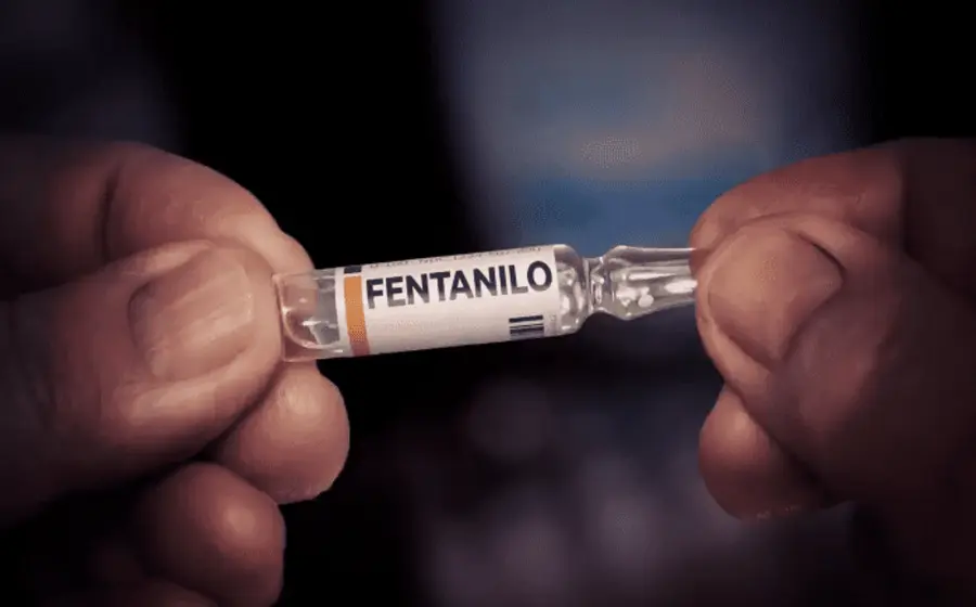 Imagen que ilustra la postura oficial de Cuba, la cual acusa a Estados Unidos de utilizar el fentanilo como un arma contra Latinoamérica.