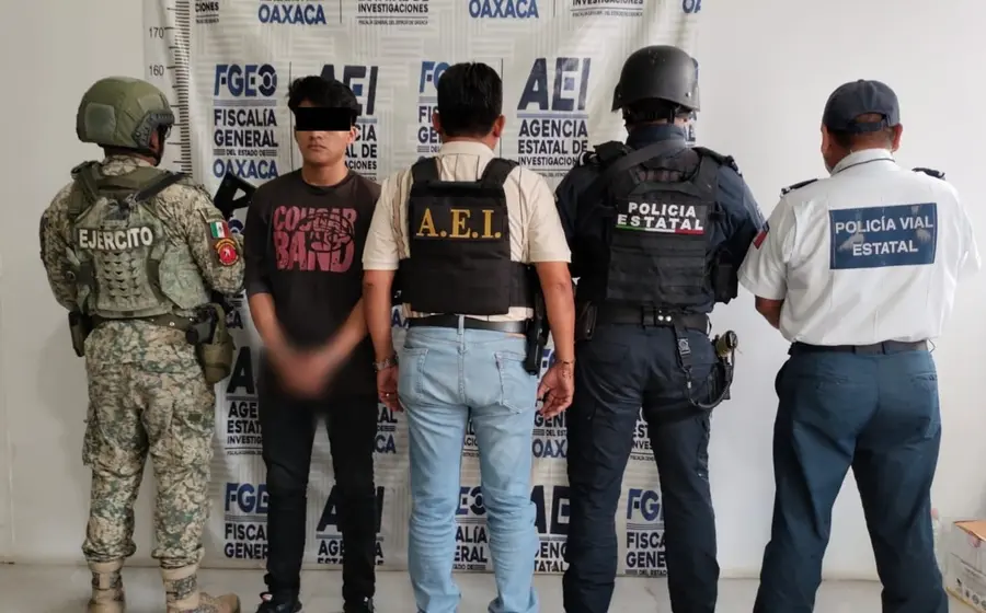 Un hombre es detenido por las autoridades en Salina Cruz, Oaxaca, tras ser acusado del delito de violación contra una víctima que estaba a su cuidado.
