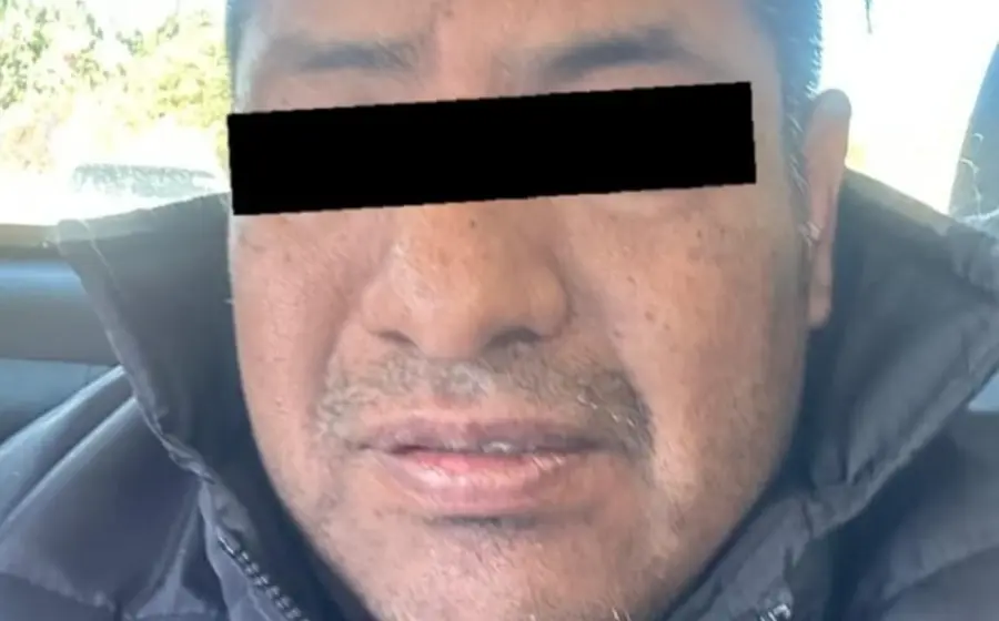 A.L.V. y S.P.C., los dos hombres detenidos en San Francisco Lachigoló, Tlacolula, acusados por el delito de violación tumultuaria.