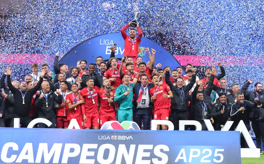 El equipo de los Diablos Rojos celebra el éxito de 2025, su año más fructífero y memorable en la historia del club.