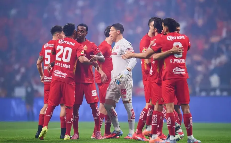 Los Diablos Rojos del Toluca se perfilan como los grandes favoritos para ganar el título del torneo Apertura 2025 durante las semifinales.