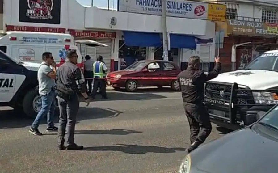 Escena del crimen en la avenida Símbolos Patrios donde un presunto sicario fue ejecutado durante un ataque armado cerca de la base de la AEI.