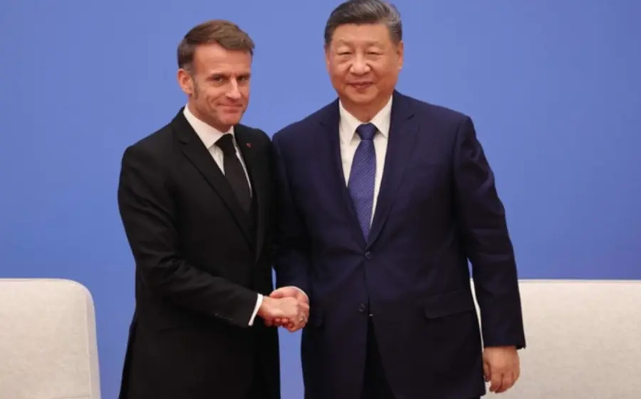 El presidente de Francia, Emmanuel Macron, se reúne con su homólogo chino, Xi Jinping, para fortalecer la cooperación estratégica global.