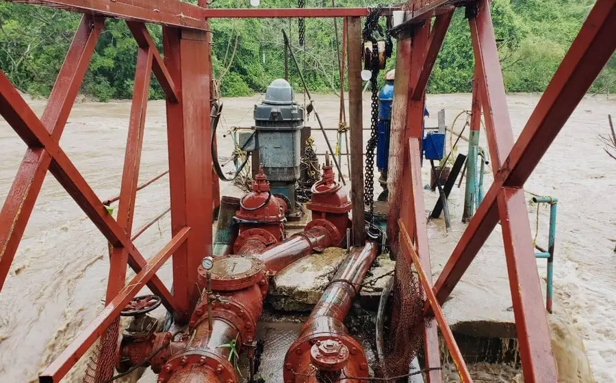 El equipo de bombeo para el suministro de agua potable en Matías Romero, el cual fue enviado a Juchitán para su revisión y ajuste.