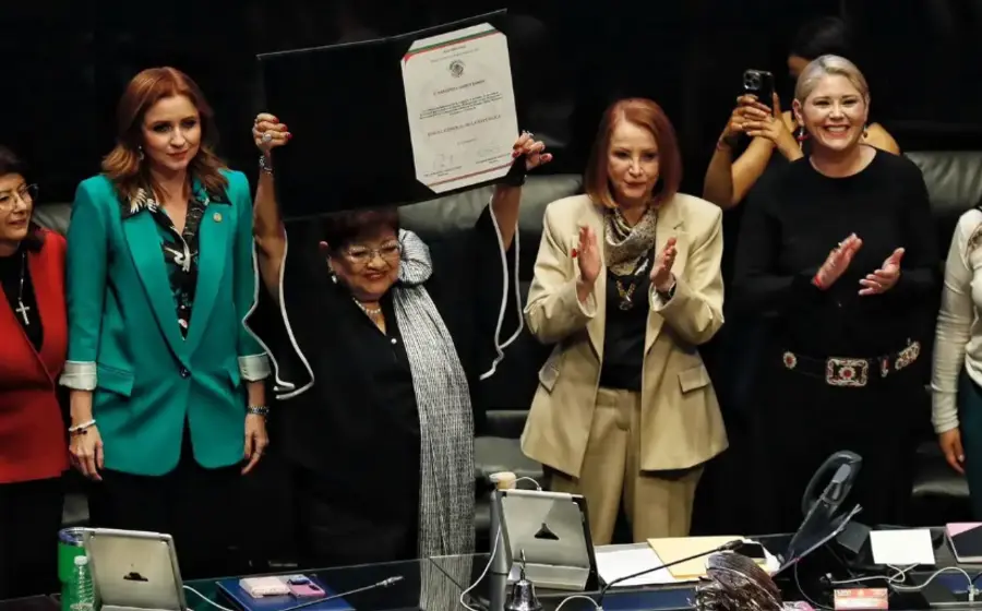 Ernestina Godoy, quien ha sido nombrada como la nueva fiscal general de la República por un periodo de nueve años.