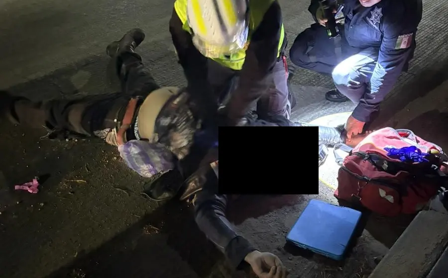 Un funcionario de la Secretaría de Seguridad falleció tras sufrir un accidente en su motocicleta en el municipio de San Jacinto Amilpas.