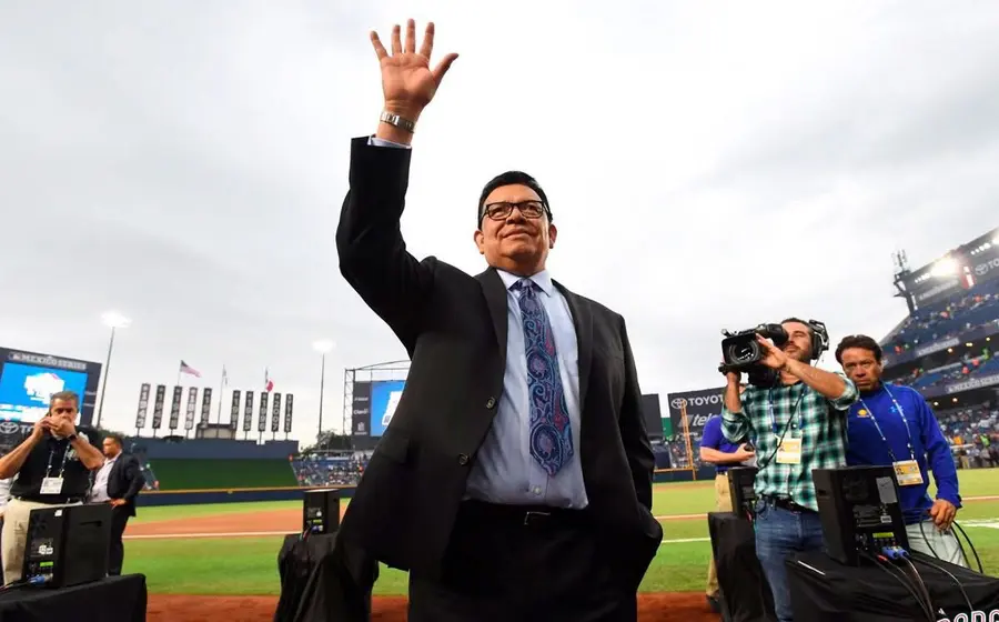 Fernando 'El Toro' Valenzuela, el legendario pitcher mexicano, quien no recibió los votos necesarios para su ingreso al Salón de la Fama.