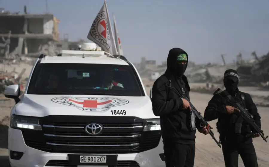 Miembros de Hamas expresan su postura sobre el armamento, asegurando que la idea de un desarme total es inaceptable para la resistencia.